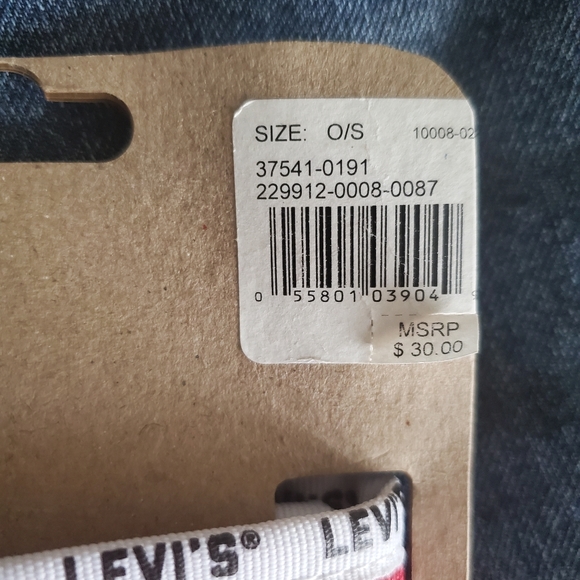 Levi's Brand Velcro Wallet in Collectable Tin - Picture 6 of 6